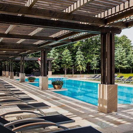 Mercure Palanga Vanagupe Resort & Spa מראה חיצוני תמונה The pool at the Four Seasons Hotel
